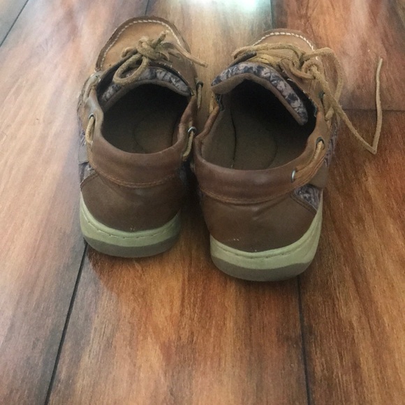 Shoes - Picture 3 of 4